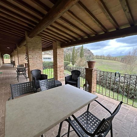 מונטלצ'ינו Agriturismo S. Eurosia מראה חיצוני תמונה
