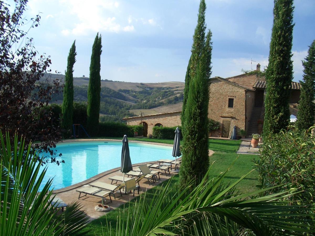 מונטלצ'ינו Agriturismo S. Eurosia מראה חיצוני תמונה
