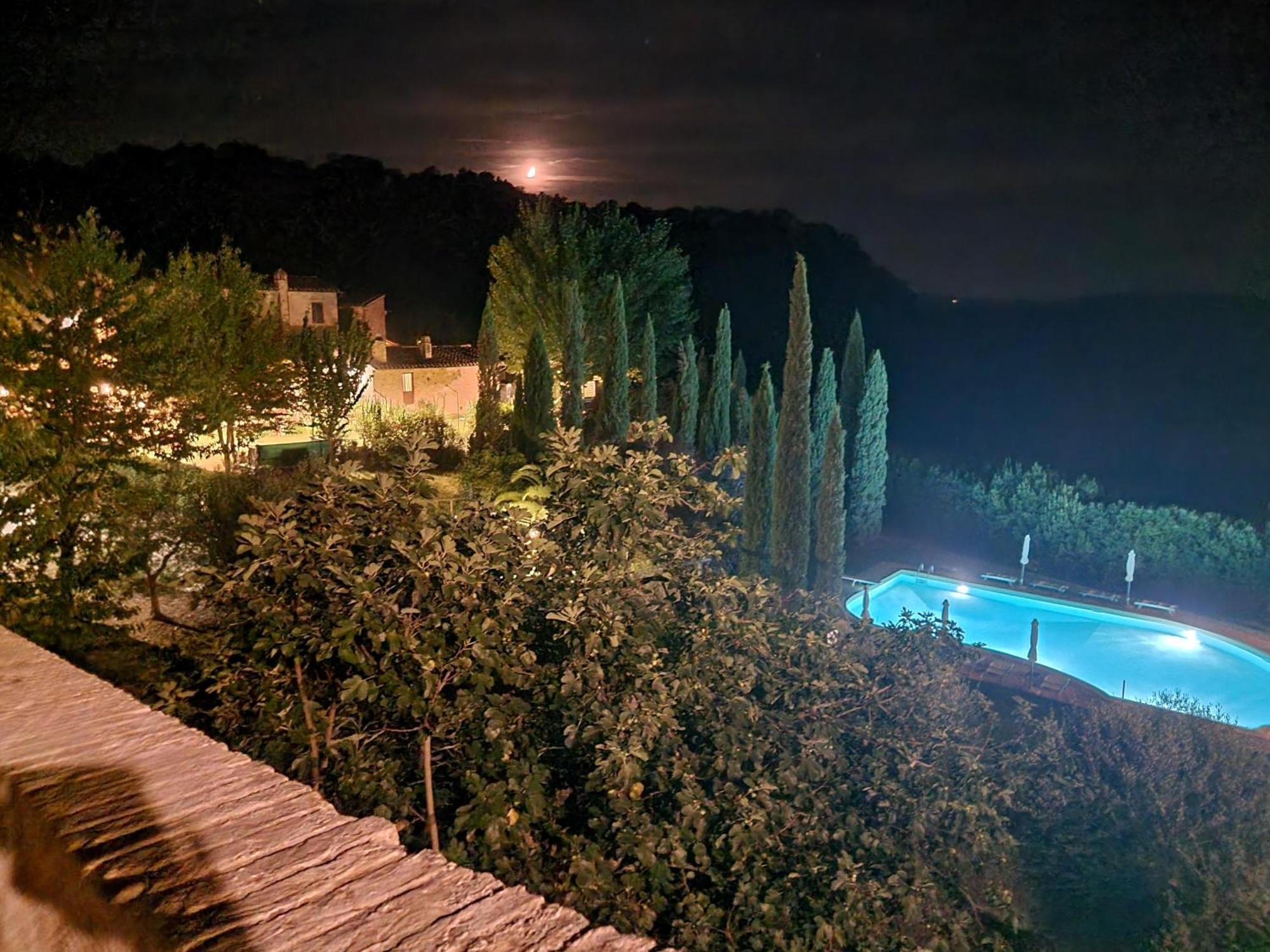 מונטלצ'ינו Agriturismo S. Eurosia מראה חיצוני תמונה