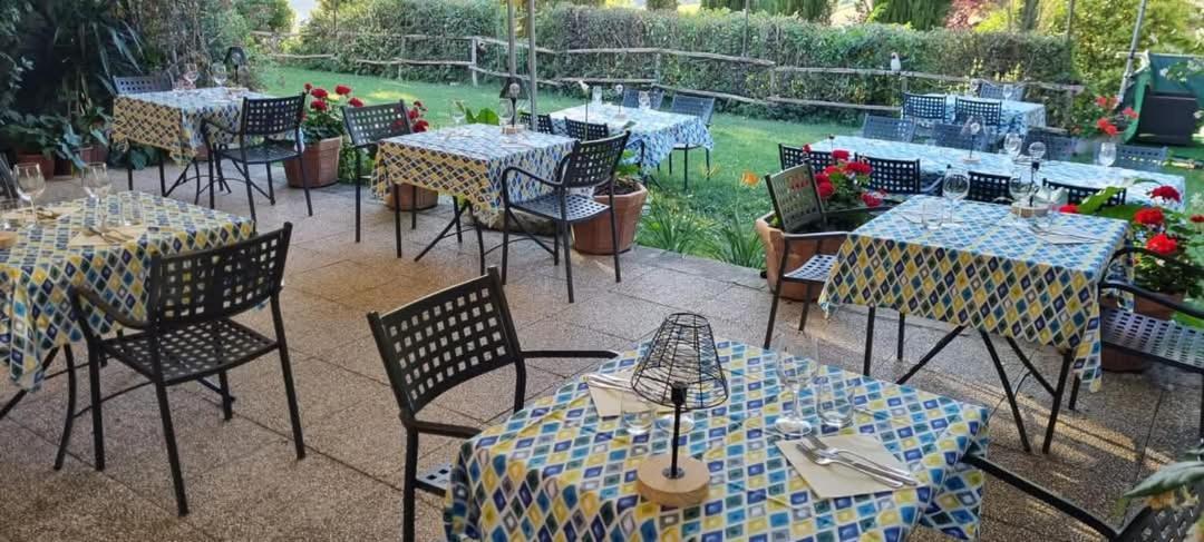 מונטלצ'ינו Agriturismo S. Eurosia מראה חיצוני תמונה