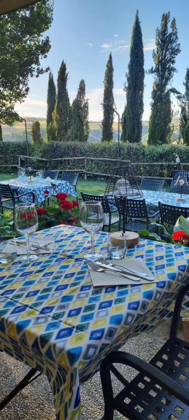 מונטלצ'ינו Agriturismo S. Eurosia מראה חיצוני תמונה